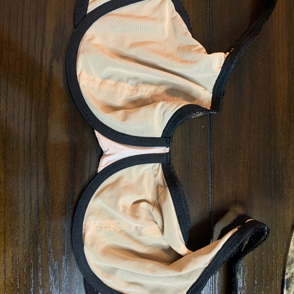 Frederick’s of Hollywood black two toned lacy underwire bra. Size 34F - Picture 6 of 9